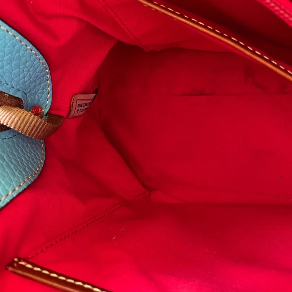 Final Price!!Beautiful Dooney & Bourke Purse - Picture 15 of 17